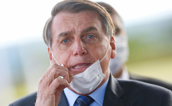 #Covid_19 - Le Président Bolsonaro menace de retirer le Brésil de l'OMS