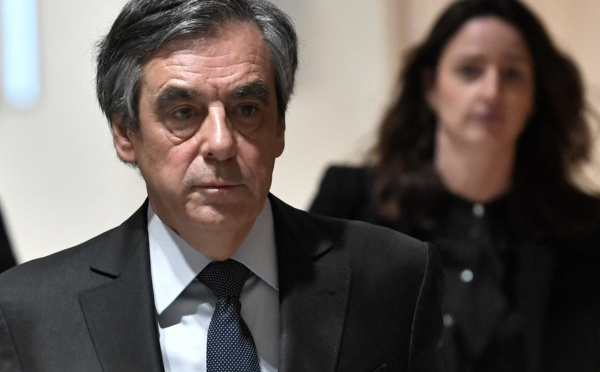 Affaire Fillon: Emmanuel Macron saisit le Conseil de la magistrature
