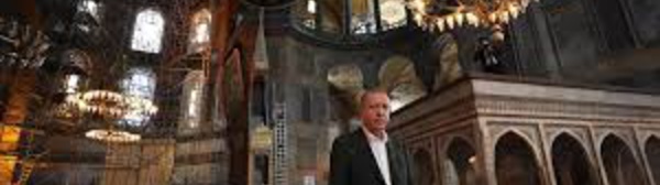 Turquie : à Sainte-Sophie devenue mosquée, première prière en présence d’Erdogan