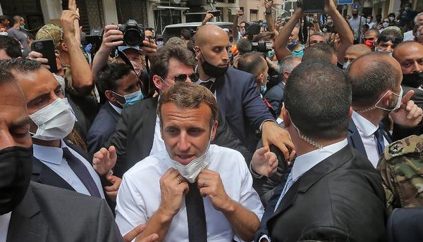 À Beyrouth, Emmanuel Macron appelle les dirigeants libanais à des réformes