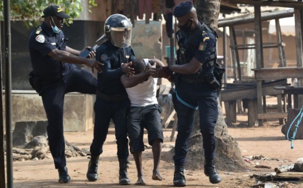 Manifestations contre le 3e mandat d’Alassane Ouattara en Côte d’Ivoire : La police a arrêté plusieurs manifestants