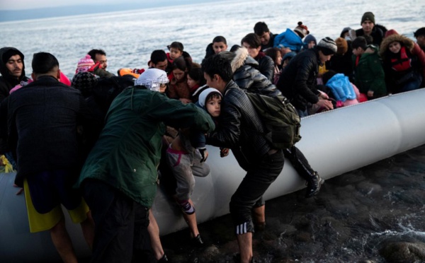 Expulsions de demandeurs d’asile : la Grèce "a profité du Covid pour durcir sa politique migratoire"  