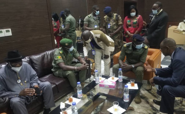 Mali: le médiateur de la Cédéao a rencontré le CNSP (IMAGES)