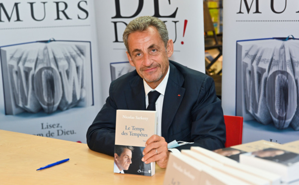 "Singes" et "nègres" : Sarkozy réagit aux accusations de racisme après son passage dans Quotidien