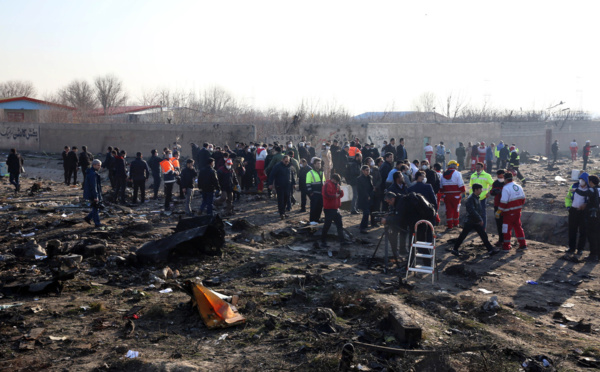 20 morts dans le crash d'un avion militaire en Ukraine