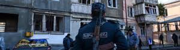 Haut-Karabakh : la capitale Stepanakert visée par de nouvelles frappes, Gandja "sous le feu"