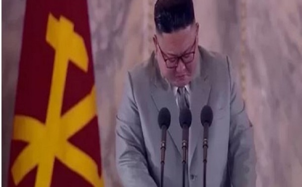 Les larmes de Kim Jong-Un en plein discours: “Je n’ai pas toujours été à la hauteur”