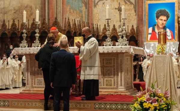 Carlo Acutis: Un adolescent italien pourrait être le premier saint de la génération des millenials