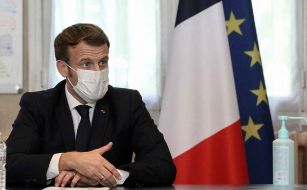Covid-19: Emmanuel Macron n'exclut plus un reconfinement en France