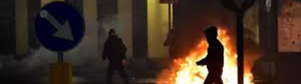 Covid-19 : colère en Italie, craintes de reconfinement en France