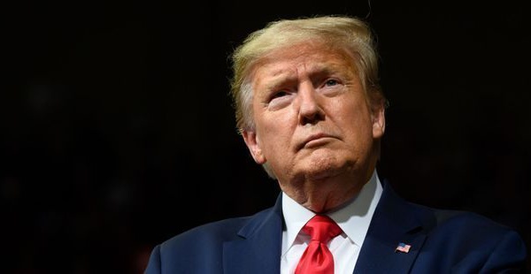 Présidentielle américaine: Trump limoge un responsable qui conteste ses accusations de fraude