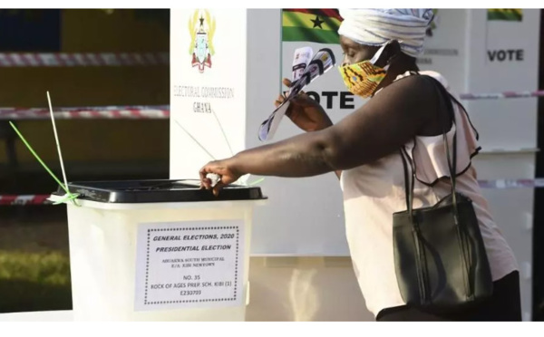 Élections au Ghana: un incident signalé près d'Accra devant un bureau de vote