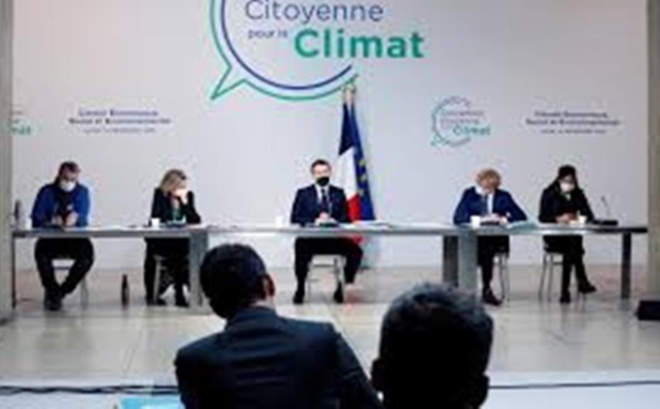 France: Macron annonce un référendum pour inscrire la lutte pour le climat dans la Constitution