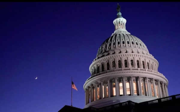 Etats-Unis: le Congrès approuve le plan de relance de 900 milliards de dollars
