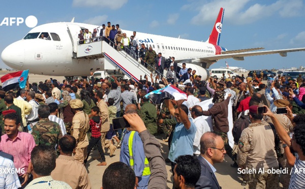 Yémen: explosions à l'aéroport d'Aden à l'arrivée du nouveau gouvernement d'union