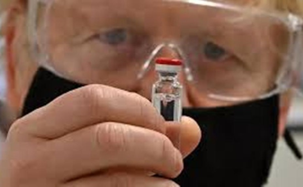 Ce qu'il faut savoir sur le vaccin AstraZeneca/Oxford