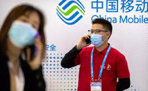 La Bourse de New York va radier 3 sociétés chinoises, une «nouvelle guerre froide» selon Pékin