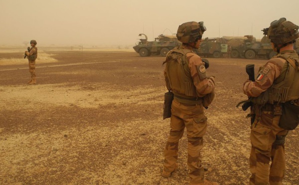 Six soldats de Barkhane blessés vendredi au Mali dans un attentat suicide