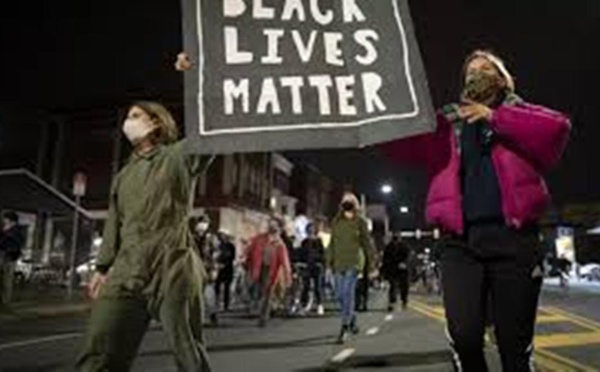 États-Unis: les progressistes et les Afro-Américains attendent Joe Biden au tournant