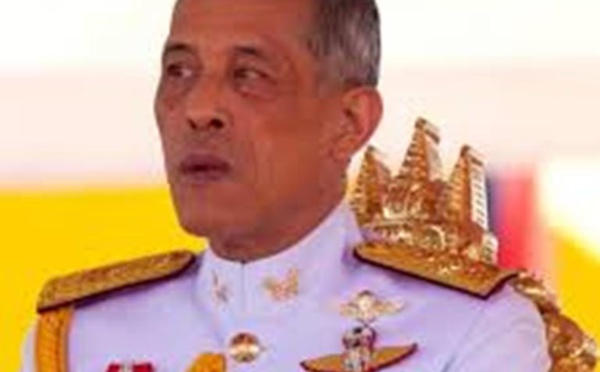 Thaïlande: peine record de 43 ans de prison pour avoir insulté la famille royale