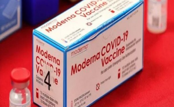Covid-19 : les femmes enceintes doivent éviter le vaccin Moderna, avertit l'OMS