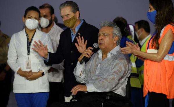 Vaccin anti-Covid: le ministre de la Santé de l'Equateur mis en cause pour trafic d'influence