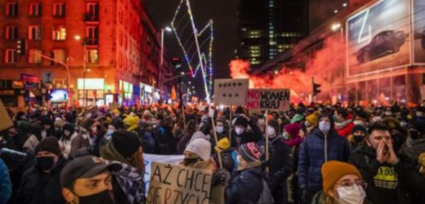 Colombie: près d'un millier de migrants bloqués à la frontière avec le Panama