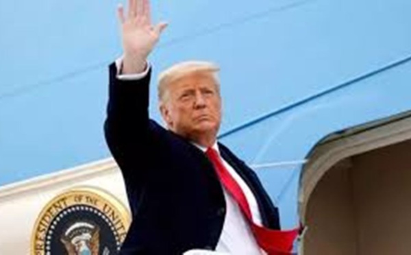 Procès en destitution de Donald Trump: plusieurs de ses avocats jettent l'éponge