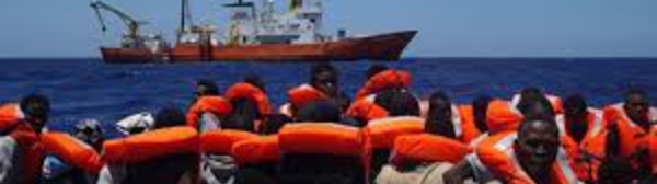 121 migrants secourus au large de la Libye par SOS Méditerranée