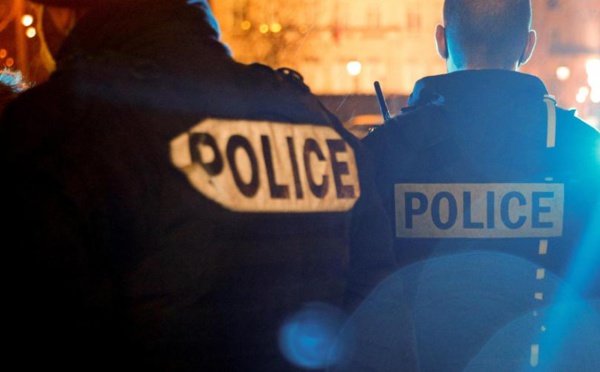 France: des peines de 20 à 30 ans de prison requises contre 3 jihadistes présumés jugés à Paris