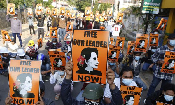 En Birmanie, la répression a pris un tournant sanglant