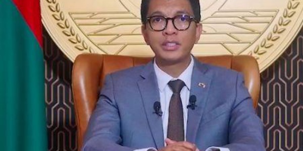 Face à la vague de contaminations au Covid-19, Madagascar souhaite finalement recourir aux vaccins