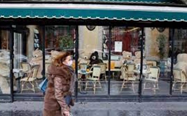 Covid-19 en France: la consommation d'alcool interdite sur la voie publique