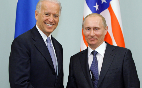 Poutine et Biden prêts à «poursuivre le dialogue» pour garantir la sécurité mondiale