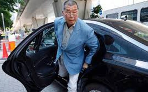 Manifestations à Hong Kong: 14 mois de prison pour le magnat de la presse Jimmy Lai