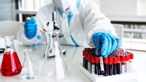 Covid-19 : nouveau record mondial du nombre de contaminations la semaine dernière (OMS)