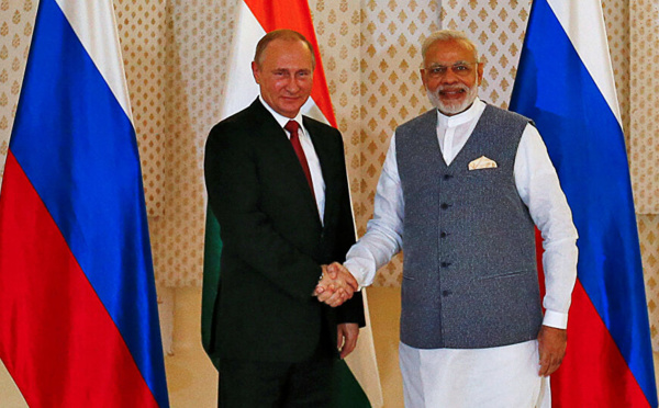 Poutine promet à l'Inde une «aide d'urgence» face au Covid-19
