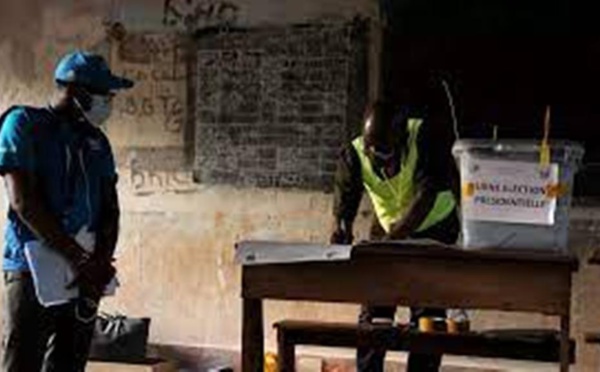 Troisième tour des législatives en RCA: une équation à plusieurs inconnues