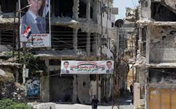 Syrie: Bachar el-Assad fait campagne sur une reconstruction impossible