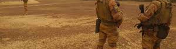 Macron menace de retirer les soldats français si le Mali "va dans le sens" de l'islamisme radical