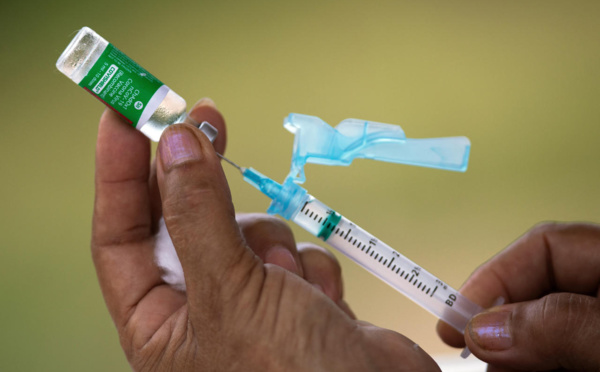 Covid-19: le Brésil autorise, sous conditions, l'importation du Spoutnik V et du Covaxin