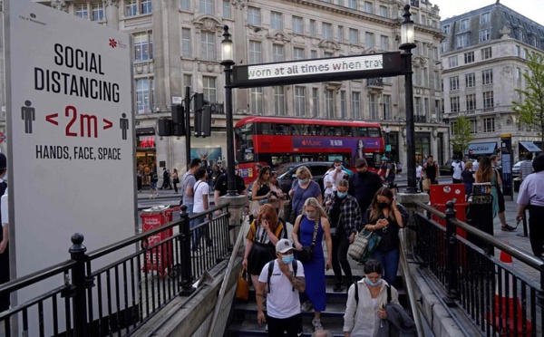 Covid: l'Angleterre repousse de quatre semaines la levée des dernières restrictions