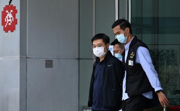 Hong Kong: libération sous caution refusée pour deux responsables du journal pro-démocratie Apple Daily
