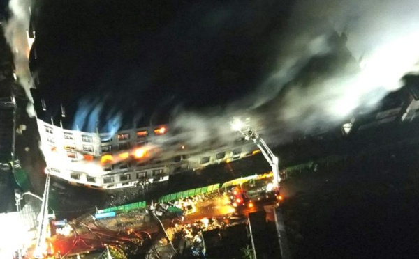 Au moins 19 morts dans l'incendie d'une usine au Bangladesh