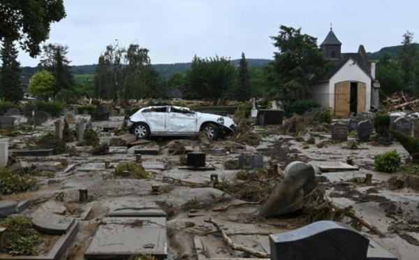 Intempéries: le bilan grimpe à 133 morts en Allemagne, 153 en Europe