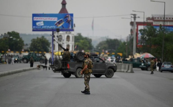 Afghanistan: des explosions de roquettes près du palais présidentiel interrompent la prière de l’Eid
