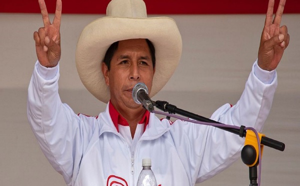 Pedro Castillo proclamé vainqueur de la présidentielle au Pérou