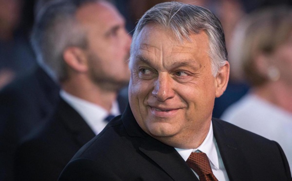 Hongrie: Viktor Orban convoque un référendum sur la loi anti-LGBT