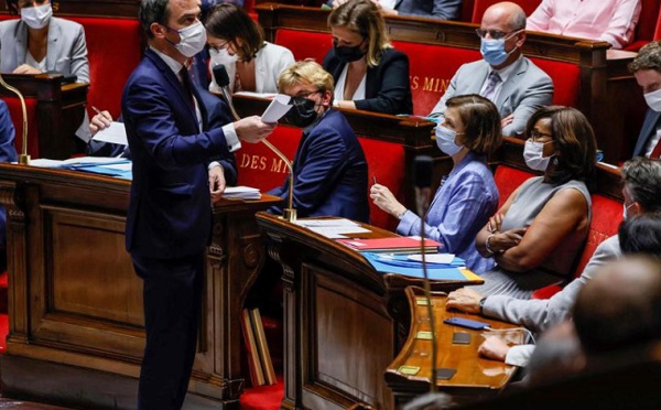 France: l'Assemblée nationale vote contre le pass sanitaire dans les hôpitaux et Ehpad