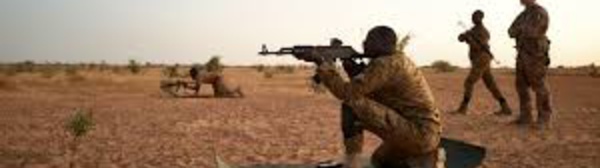Burkina Faso: 15 soldats et 11 civils tués par des attaques dans la région du Sahel